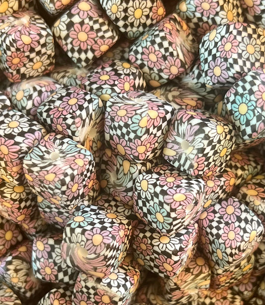 Daisy Plaid 14mm Square Bead
